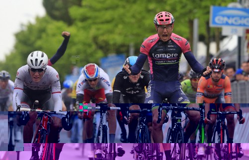 Giro d'Italia 2015 - 98a edizione - 13a tappa  Montecchio Maggiore - Jesolo 147 km - 22/05/2015 - Sacha Modolo (Lampre - Merida) - foto Roberto Bettini/BettiniPhotoå©2015